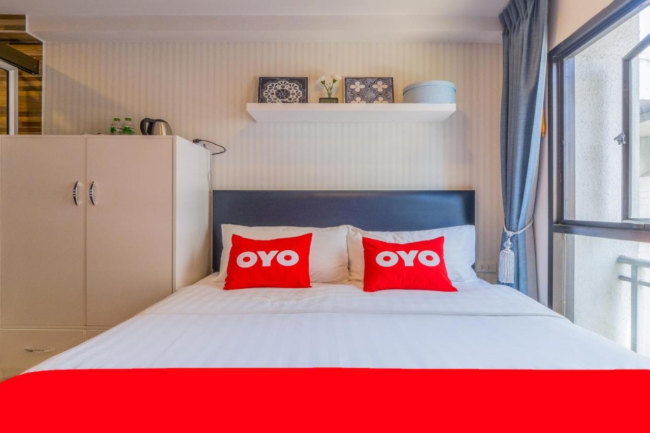 Готель Oyo 960 The Urban Age Deluxe Бангкок Екстер'єр фото